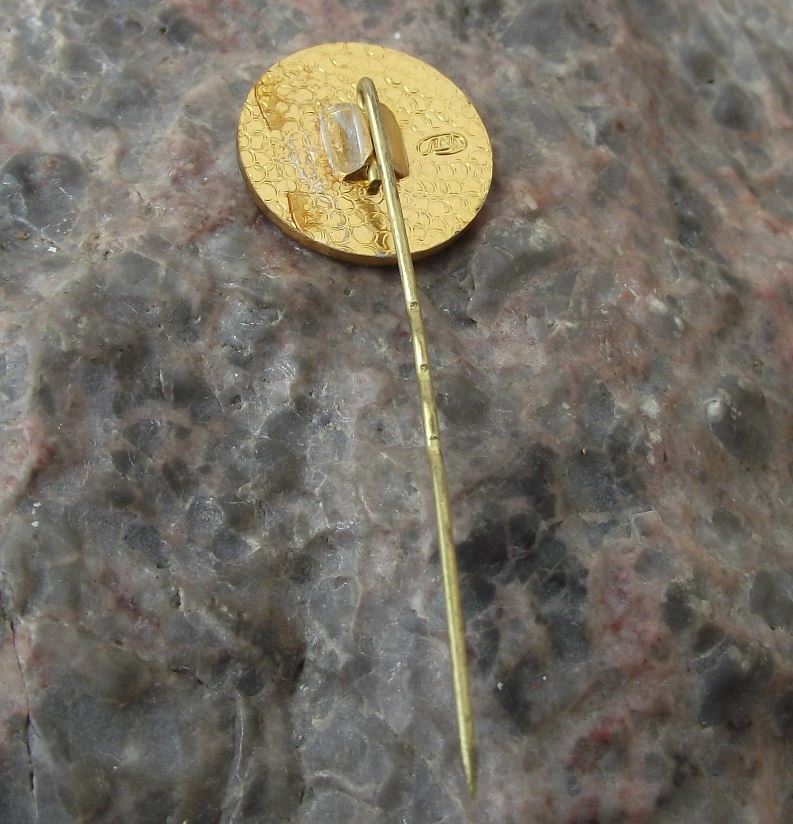 Vintage Mashpriborintorg Soviet Union Photographic Camera Company Logo Pin Badge - Badgecrazy