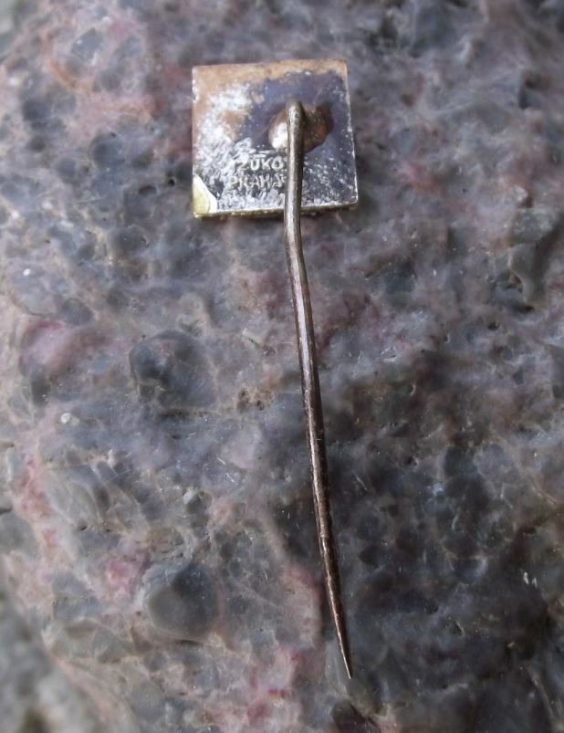 Vintage VUKV Czech Research Institute of Railway Rolling Stock Train Pin Badge