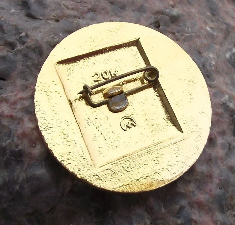 Vladimir V I Lenin Soviet Union Russia Russian Carnation Communist Pin Badge
