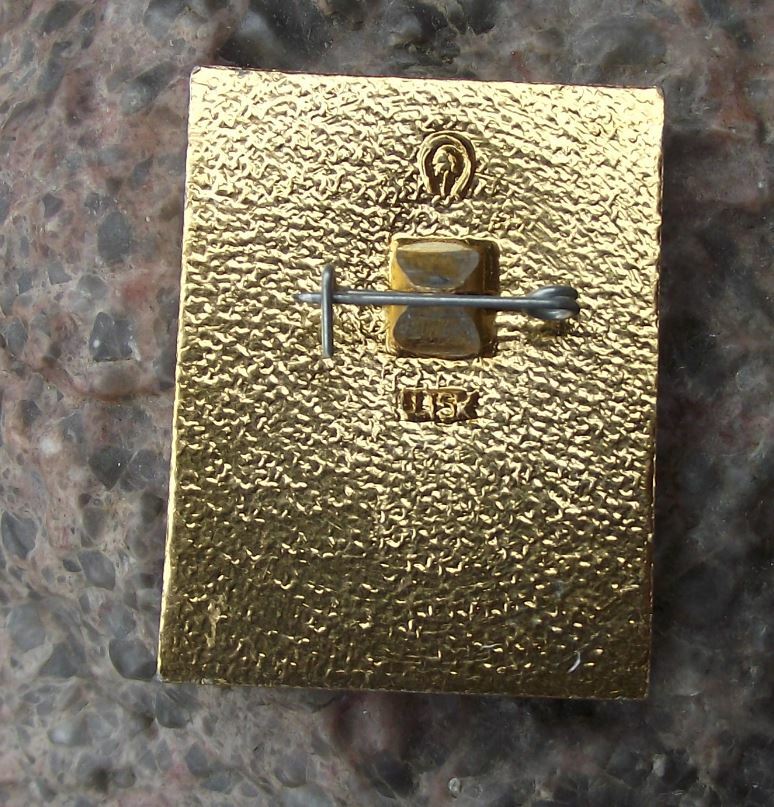 1986 XXVII 27th Congress of the Communist Party Soviet Union Lenin Pin Badge - Badgecrazy