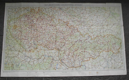 1955 Tourist Map of Castles and Palaces of Czechoslovakia 1:750,000 Poster - Badgecrazy