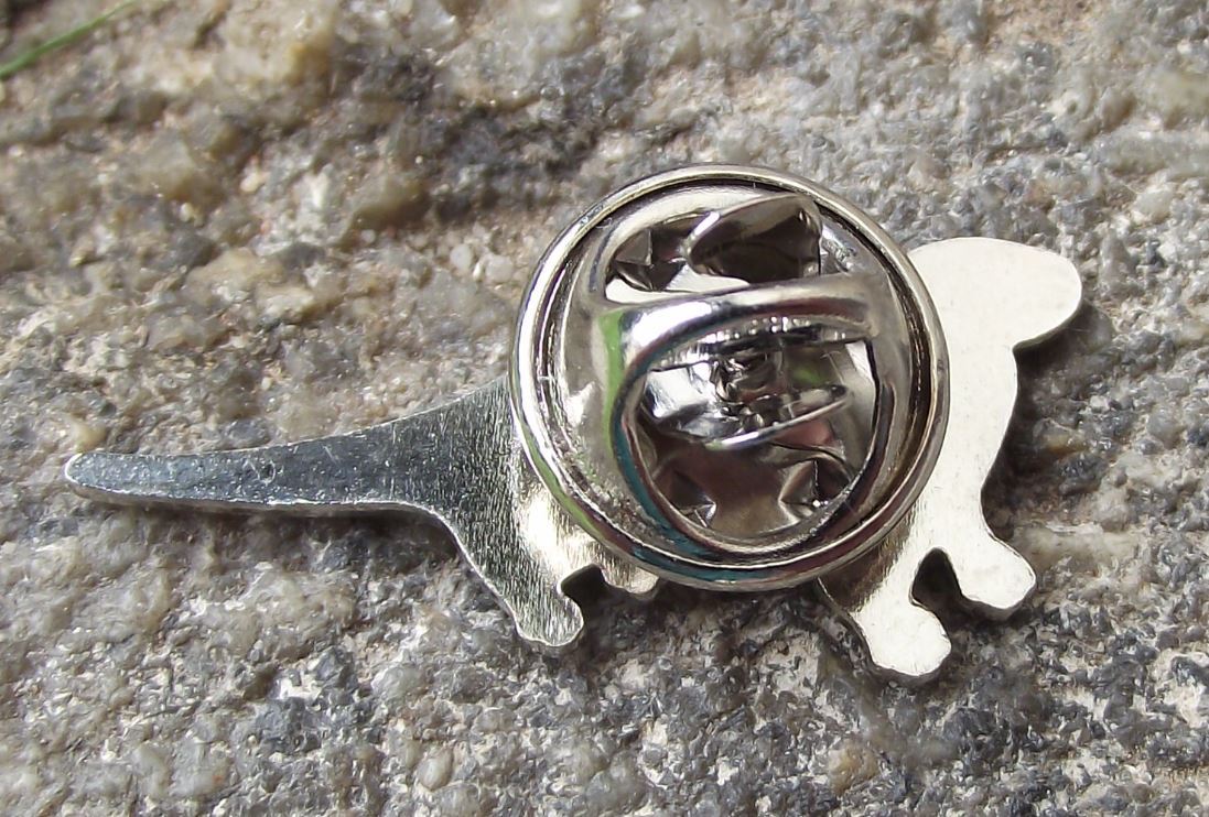 North American Otter Brooch Aquatic Furry Cute Mammal Protection Pin Badge - Badgecrazy