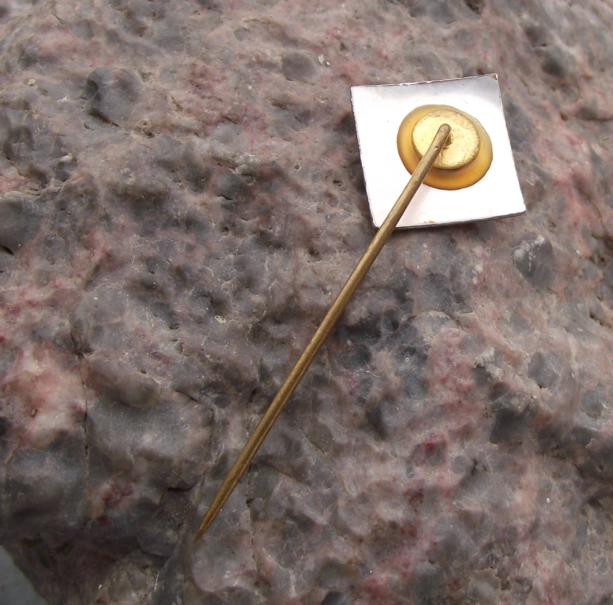 Vintage CSL Radio Usti Czech State Broadcasting Transmitter Tower Pin Badge - Badgecrazy