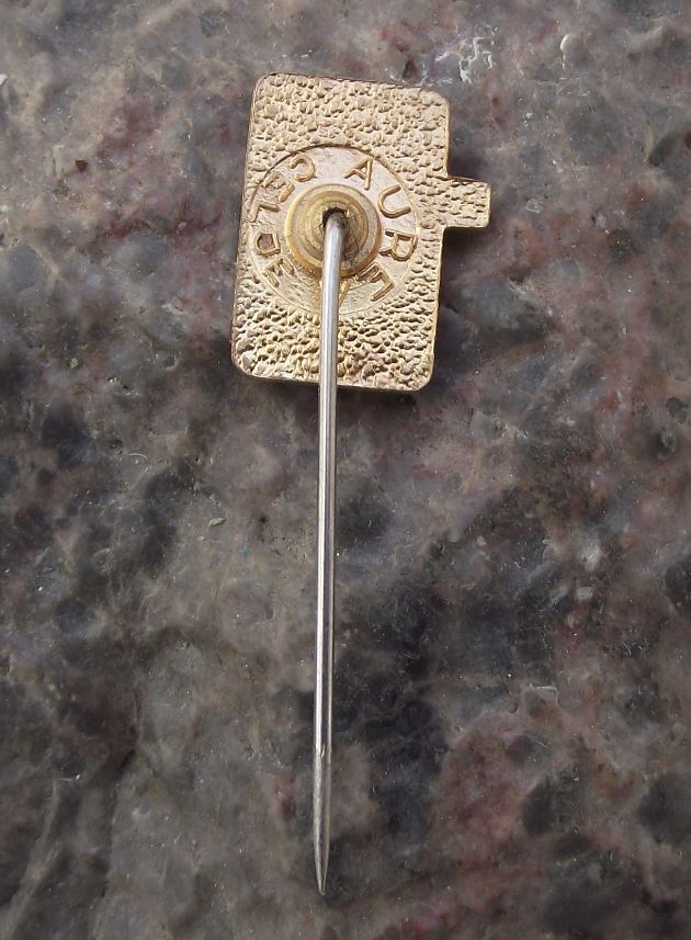 Trebjesa Montenegro Only Sole Brewery Nik Pale Lager Beer Molson Coors Pin Badge - Badgecrazy
