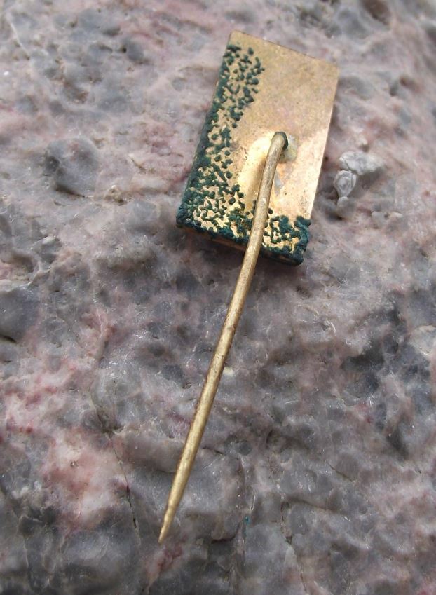 1967 Czechoslovakia Glass Exhibition Expo Sklo 67 Bohemia Crystal Pin Badge - Badgecrazy