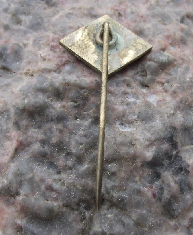 Vintage Veritas Sewing Machines of East Germany German Textile DDR GDR Pin Badge - Badgecrazy