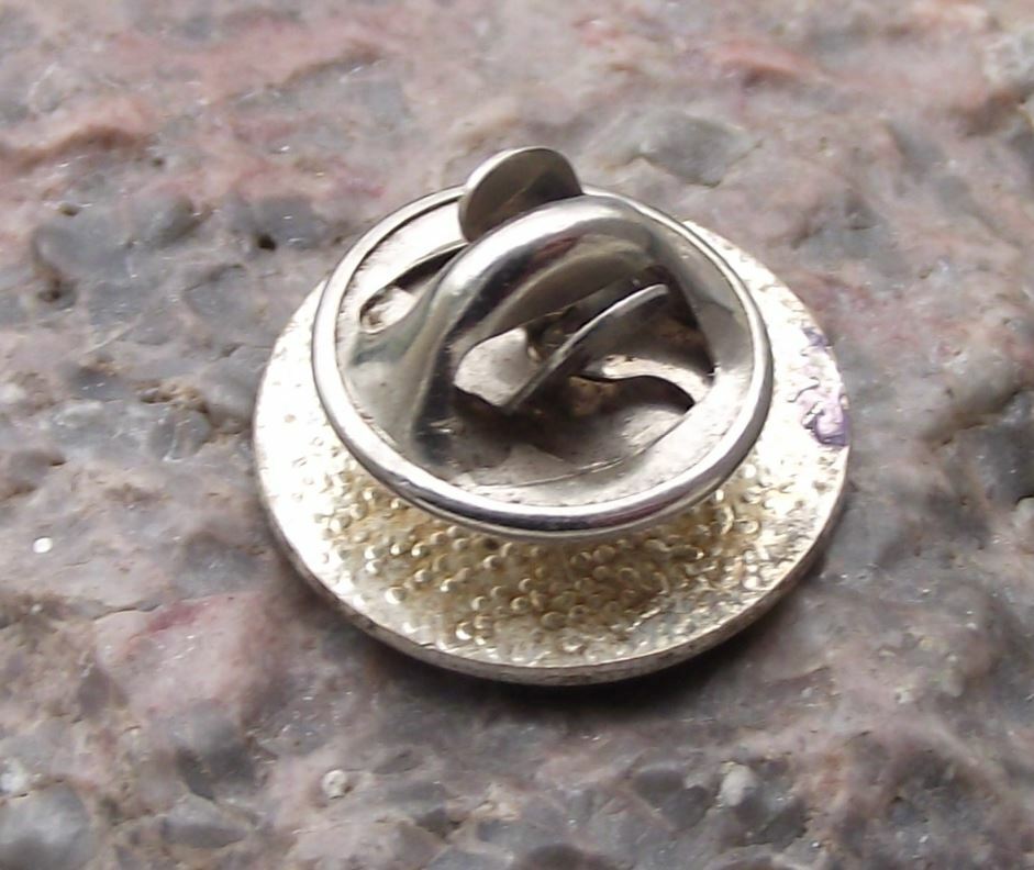 Zott German Milk Cheese Yoghurt Dairt Product Company Advertising Pin Badge