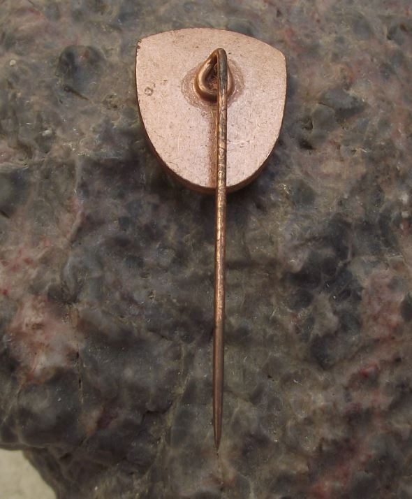 East German Target Marksman Military Reserve GDR Shooting Bronze Award Pin Badge - Badgecrazy