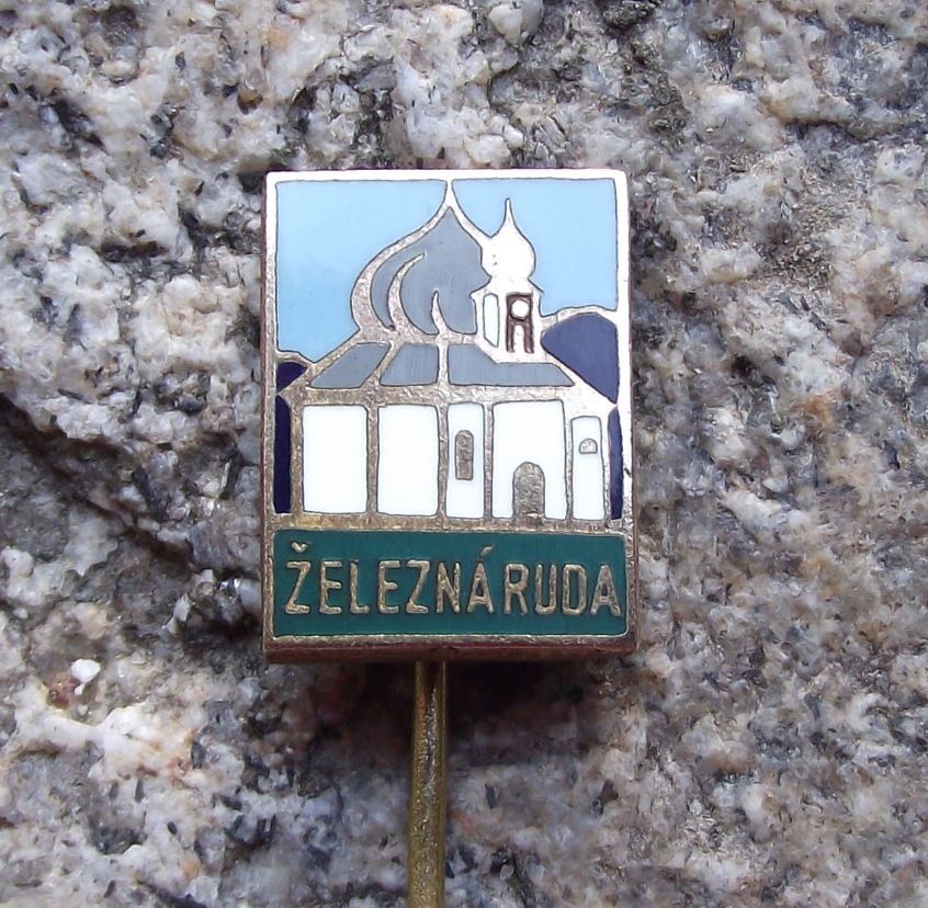 Zelezna Ruda Markt Eisenstein Church of Virgin Mary Tourist Souvenier Pin Badge