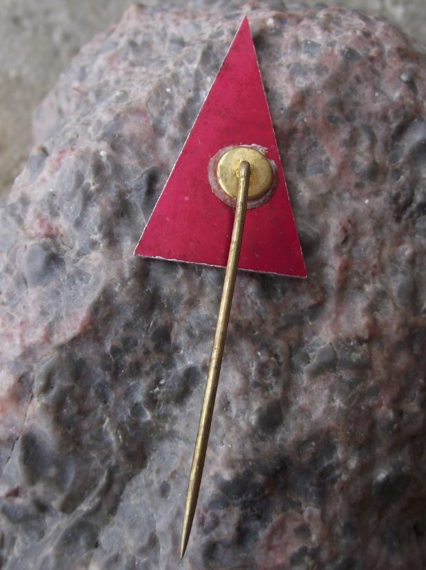 1970 Mnich Czechoslovakia Paratrooper Resistance Partisans Memorial Pin Badge - Badgecrazy