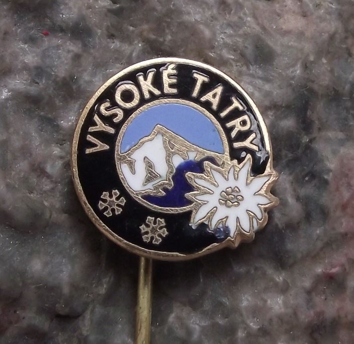Vysoke Tatry High Tatra Mountain Edelweiss Flower National Park Skiing Pin Badge