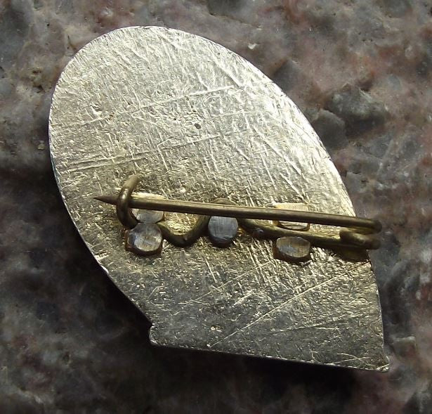 White Doves & Rainbow in Moscow World Peace Spasskaya Tower Mup Pin Badge