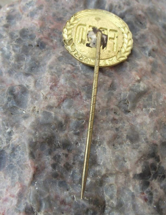 1955 Norwegian Norway World Peace Nuclear Disarmament May Day 1st Pin Badge - Badgecrazy