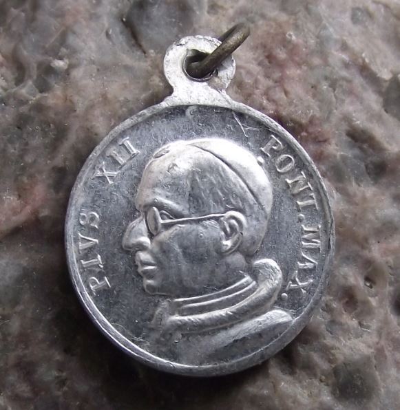 1950's Pope Pius XII & Vatican Catholic Religious Necklace or Bracelet Charm