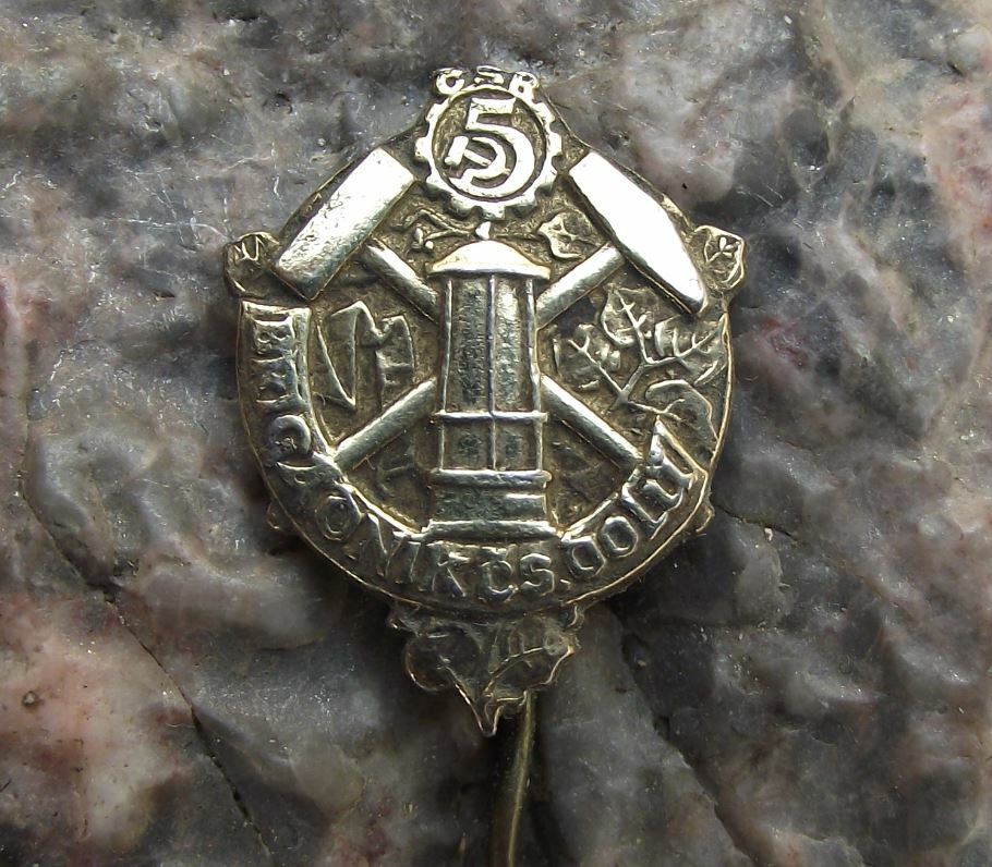 1949 Czechoslovakia 5 Year Soviet Marshall Rebuilding Plan Coal Miner Pin Badge