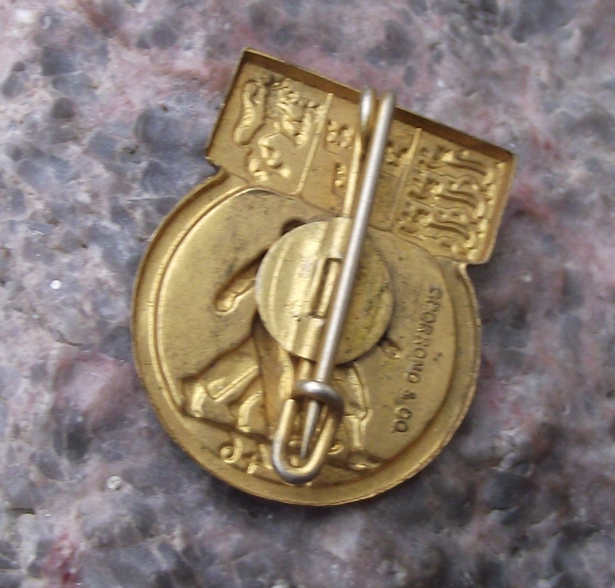 1946 Swedish Sweden Sports Walking Post War WW2 Mass Exercise Pin Badge