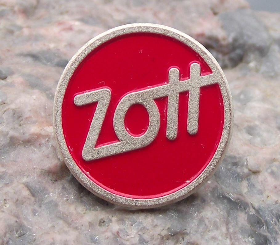 Zott German Milk Cheese Yoghurt Dairt Product Company Advertising Pin Badge