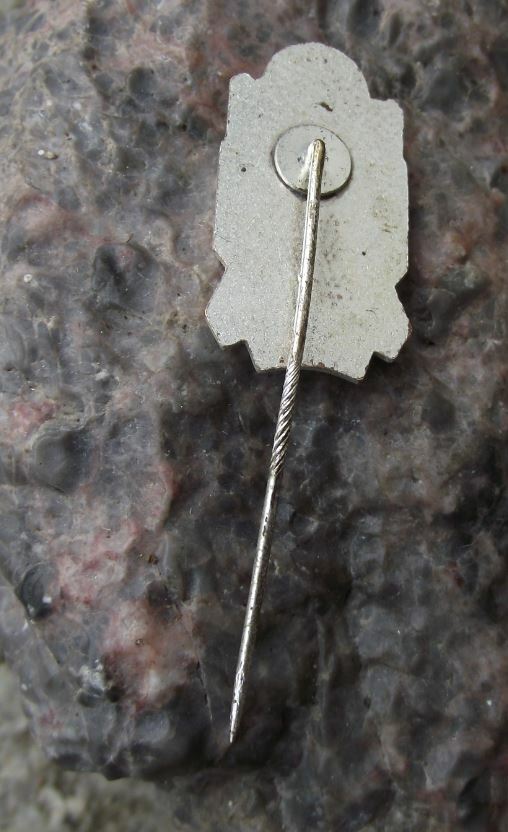 Vintage District Champion Palzisch Germany Shooting Air Pistol Award Pin Badge - Badgecrazy