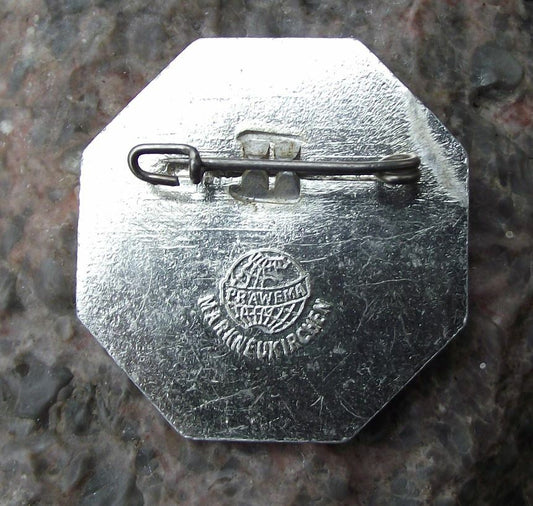1956 Thalmann Pioneer Organisation Youth Summer Sport Athletics DDR Pin Badge - Badgecrazy