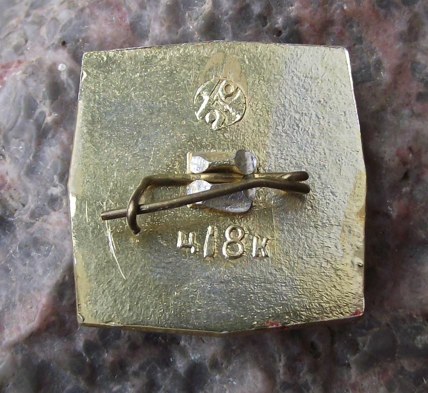 1971 Soviet Union 54th Anniversary of Russian October Revolution Flag Pin Badge - Badgecrazy