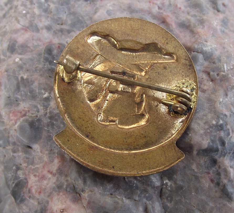 Young Technician Czechoslovakia Youth Pioneer Mig Jet Tractor Award Pin Badge