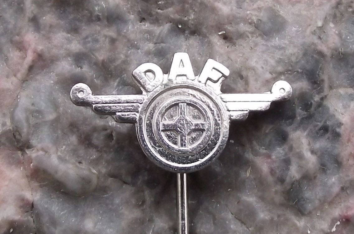 1950's DAF Autos Winged Wheel Logo Dutch Truck & Car Maker Holland Pin Badge