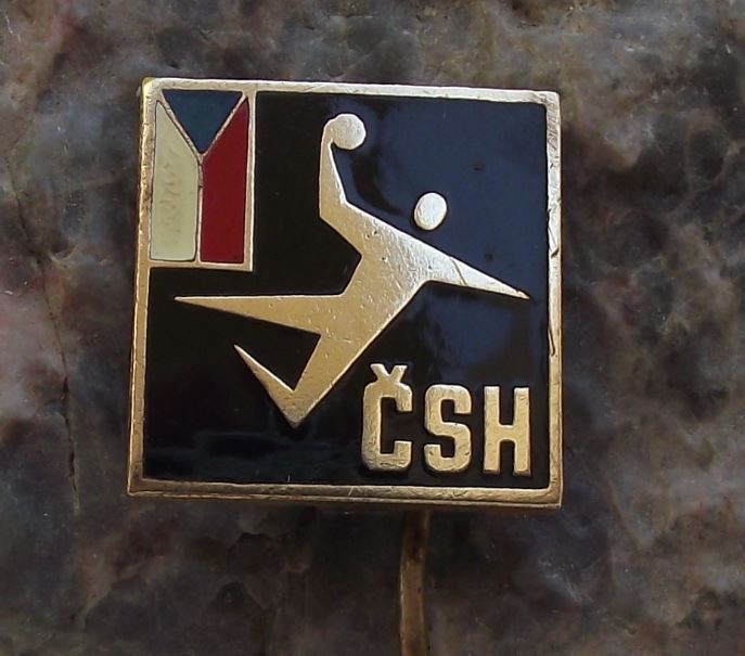 Antique Czechoslovakia Handball Players Association Union Members Pin Badge - Badgecrazy