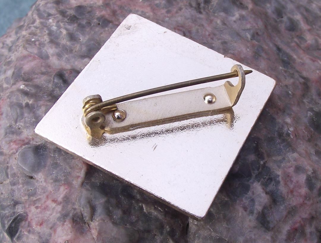 1980 Czechoslovakia 13th Dangerous Sports Event Boxer Boxing Glove Pin Badge - Badgecrazy