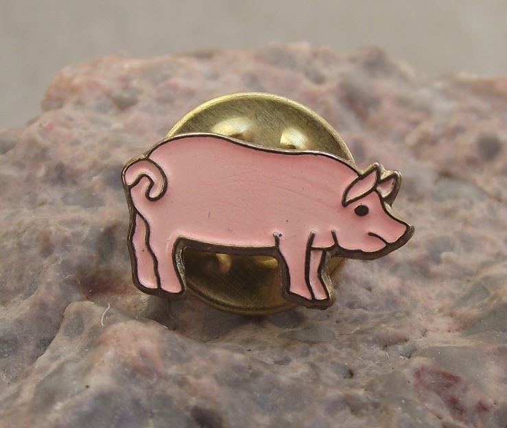 Pink Domestic Farm Pig Farming Animal Agricultural Pork Piglet Sow Tie Pin Badge - Badgecrazy