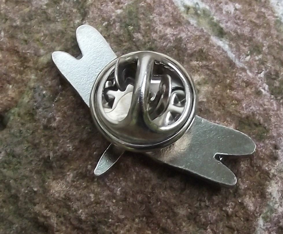 Red Veined Darter Dragonfly Damselfly Prehistoric Flying Insect Brooch Pin Badge - Badgecrazy