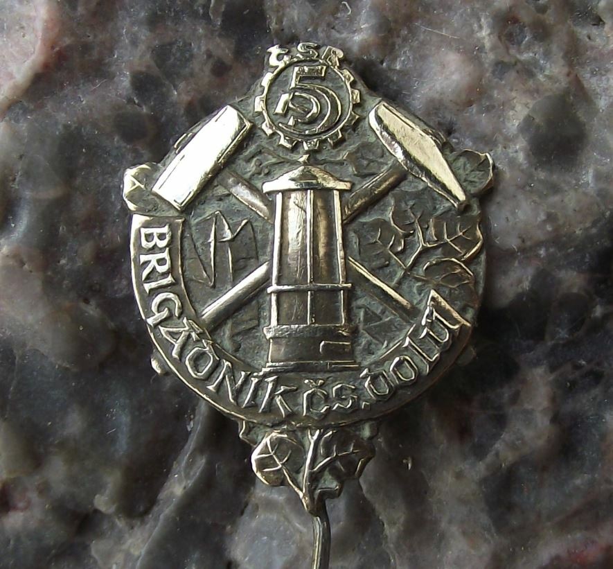 1949 Czechoslovakia 5 Year Soviet Marshall Rebuilding Plan Coal Miner Pin Badge