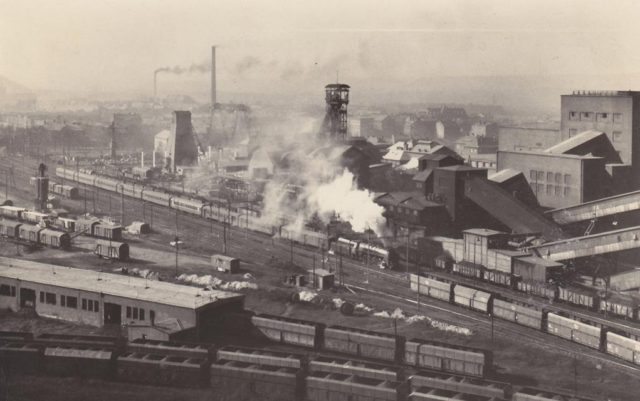 Vintage Vitezny Unor Coal Mines Czechoslovakia Pin Badge - Badgecrazy