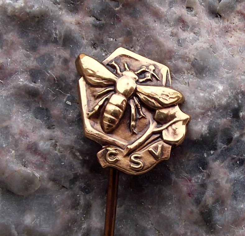Vintage CSV Czech National Honey Bee Keeping Association Club Members Pin Badge