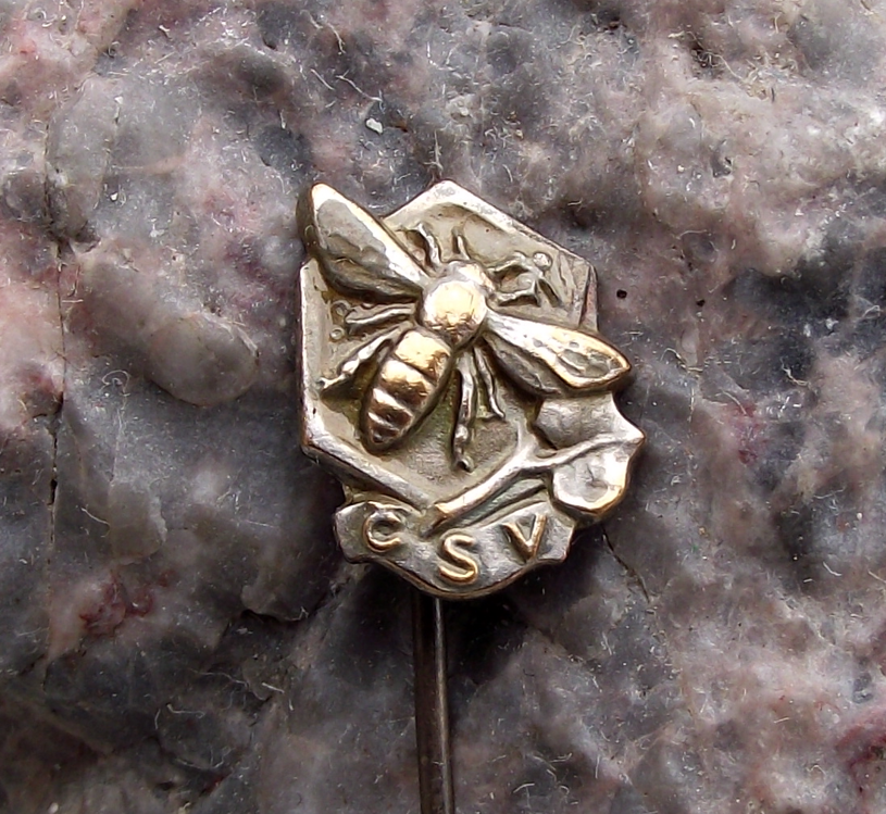 Vintage CSV Czech National Honey Bee Keeping Association Club Members Pin Badge