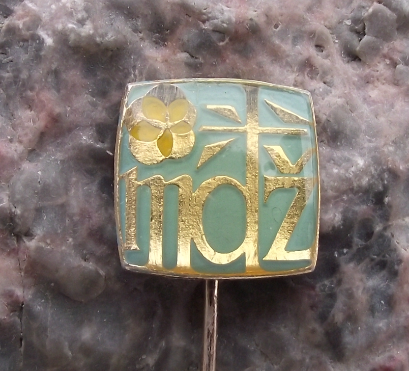 International Women's Day MDZ Czechoslovakia Peace Flower Mothers Pin Badge