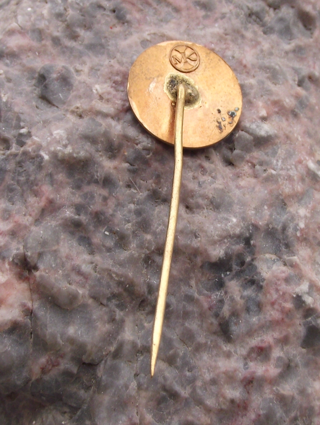 International Women's Day MDZ Slovakia Bratislava Needle Thread Pin Badge - Badgecrazy