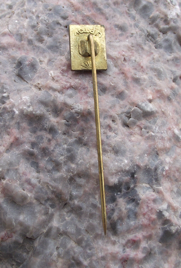 Vintage Volleyball Players Association of Hungary MRSZ Pin Badge - Badgecrazy