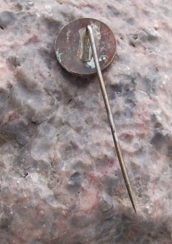 East German Handball Players Association Union Members DHV Pin Badge - Badgecrazy