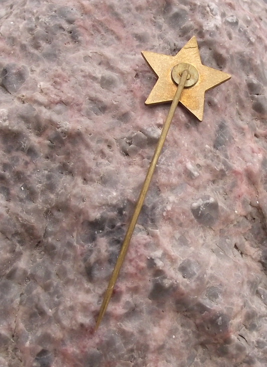 Vintage Soviet Union Russian Red Star Hammer and Sickle Logo Pin Badge - Badgecrazy