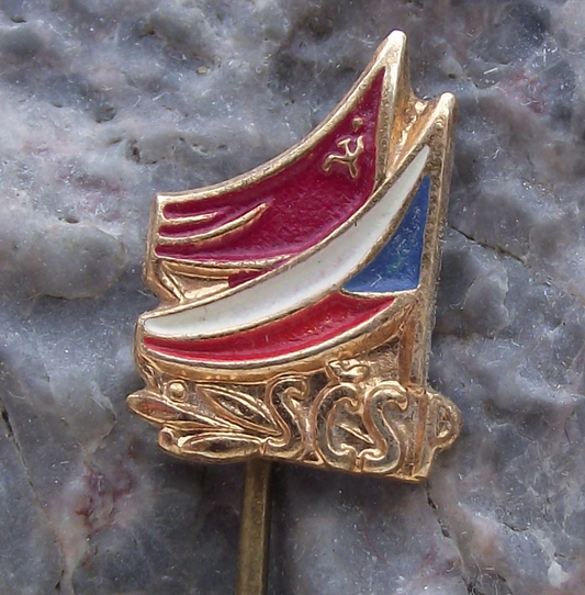 SCSP Draped flags of Czechoslovakia and Soviet Union USSR Pin Badge - Badgecrazy