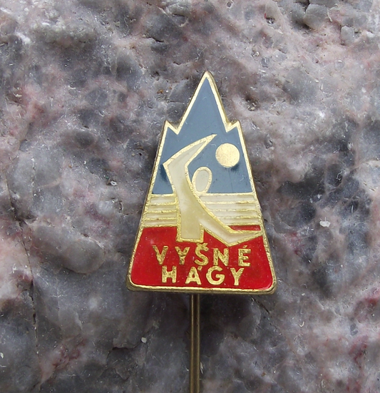 Vintage Vysne Hagy Czechoslovakia Volleyball Club Pin Badge