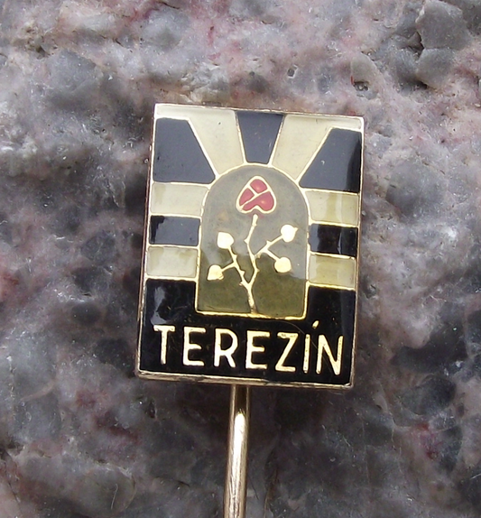 Vintage Terezin Nazi Concentration Camp Gates Liberation Red Rose Pin Badge - Badgecrazy