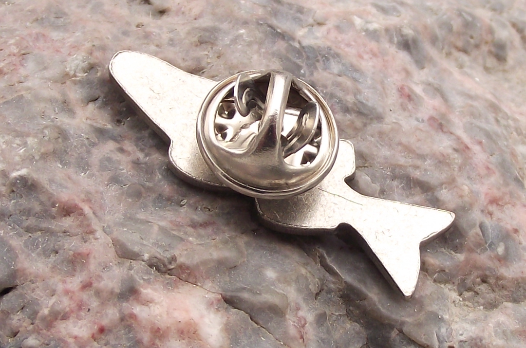 Vintage Sea Bass Fishing Angling Fish Brooch Pin Badge - Badgecrazy