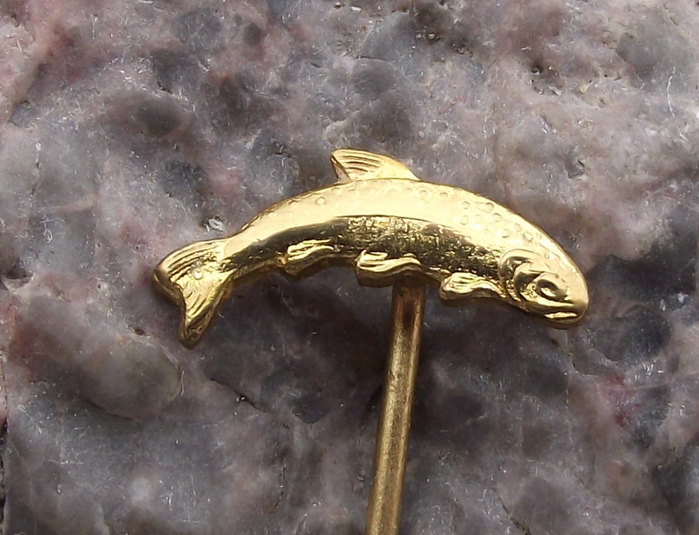 Vintage Czech Fishing Association River Angling Golden Fish Pin Badge