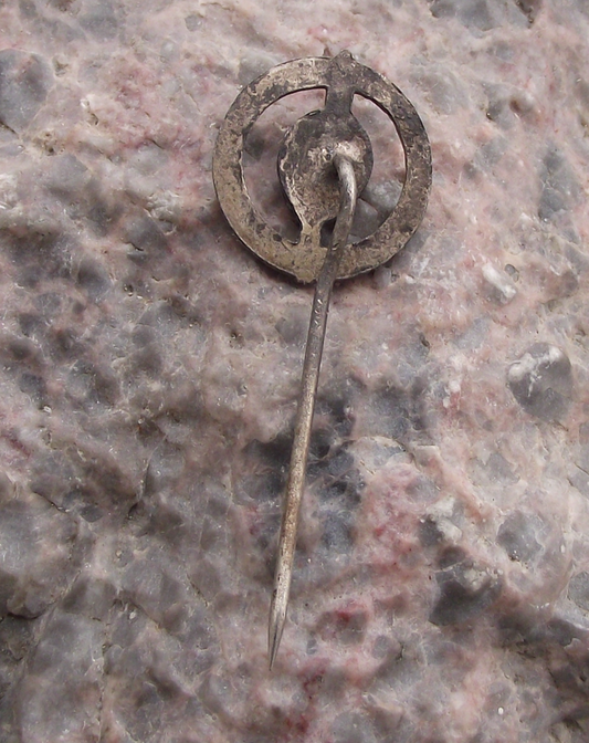 Vintage Fishing Association Membership Tackle Float in Laurels Pin Badge