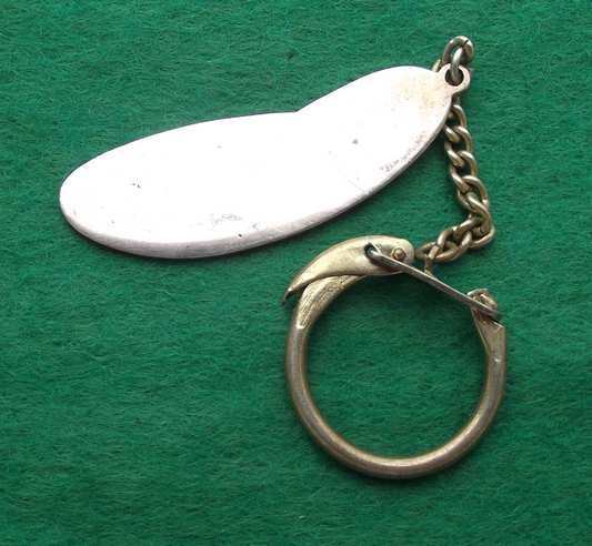 Vintage Nova Gherkin Okurky Cucumber Pickling Company Keychain Keyring - Badgecrazy