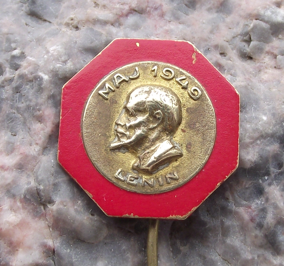 1949 Vladimir Lenin Bust Socialist May Day Spring Celebrations Pin Badge