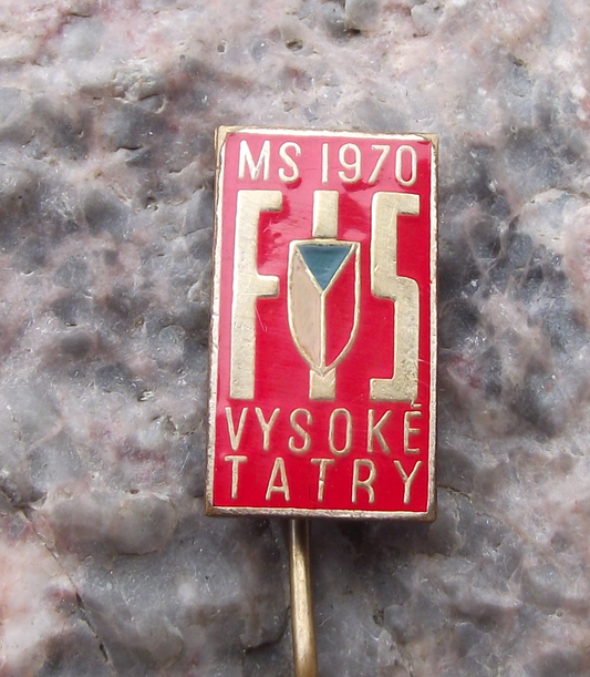 1970 FIS Nordic World Ski Skiing Championships Vysoke Tatry Flag Small Pin Badge - Badgecrazy