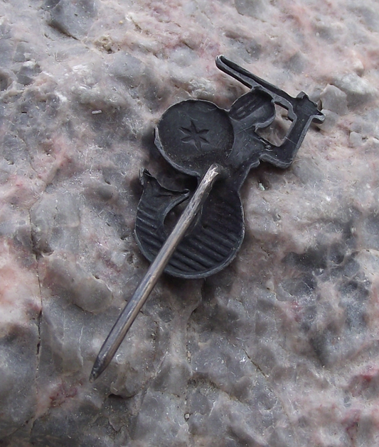 Vintage Poland Mermaid of Warsaw Polish Syrenka City Symbol Pin Badge