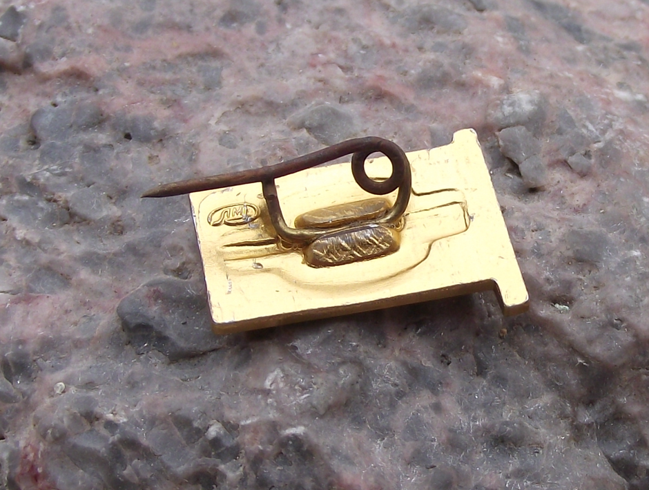 Vladimir Lenin Head Profile Communist Leader on Red Flag Pin Badge